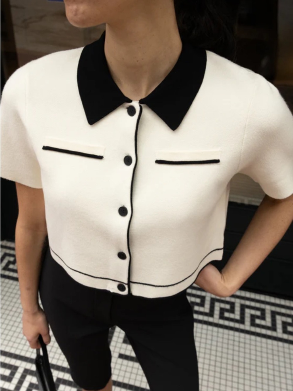 Oak & Fort Cropped Short Sleeved Cream Cardigan with Black Trim  Size S - Picture 13 of 15